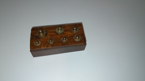 Ancienne boite poids - boite, en