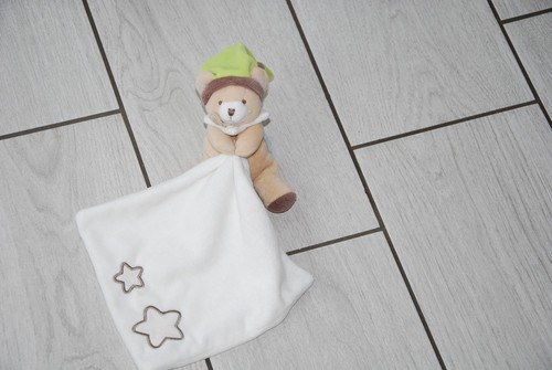 Doudou ours beige bonnet vert - ours,