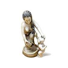 Netsuke okimono cerfs Japon miniature Meiji Sculpté d une bassine Femme  Enfant 