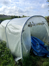 serre tunnel de jardin - 3 arceaux