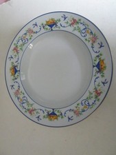 plat creux Haviland en porcelaine de Limoges Renaissance