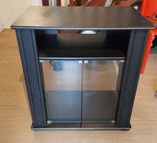 Meuble noir sur roulettes - meuble,