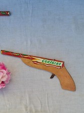 ANCIEN JOUET POUR ENFANT EN BOIS ET FER CORSAIRE PISTOLET