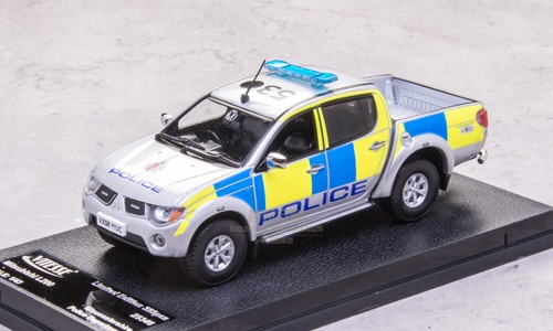 Sunstar mitsubishi l200 - 1/43,