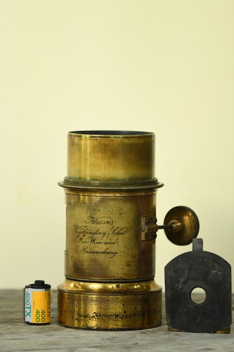 Voigtlander petzval for wet - petzval,