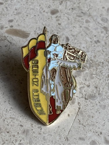 Pin gaston phoebus comte - pin’s,