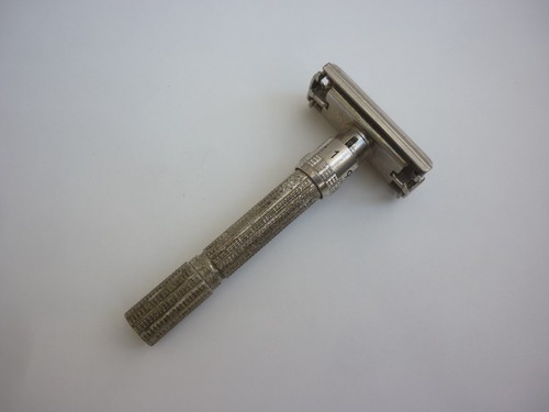 Ancien rasoir main 1965 - ancien,