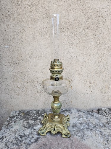 Ancienne lampe pétrole - À,