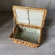 Petite Boîte De Couture Ancienne 