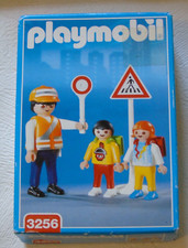 agent devant l'école enfants protégés  3256 playmobil complet boite NON ouverte