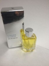 A Travers Le Miroir Eau De