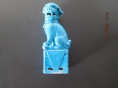 Statuette chien porcelaine - fo,