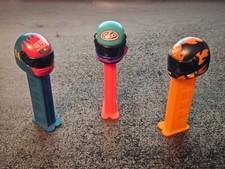 lot de 3 distributeurs de bonbons collection PEZ  Casques Nascar