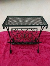 Porte revues en fer forgé