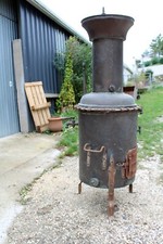 VIN VIGNE OUTIL ANCIEN  ECHAUDEUSE wine . Gallargues gard art populaire