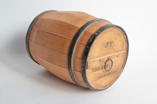 Boîte tonneau bois bonbons liqueur Chocolat Tobler (64803)