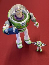 Figurines BUZZ L’ÉCLAIR Robot Électronique Fonctionne 