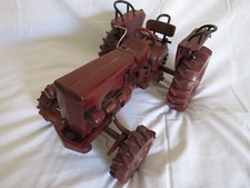  ***tracteur objet rare bois acajou 1:34) année 1950-1960***