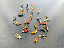 STARLUX  - 26 PERSONNAGES