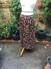 JOLIE JUPE MULTICOLORE  ROUGE