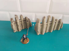 1003241 Jeu de société MB Heroscape hasbro lot de deux murs décors + 1 figurine