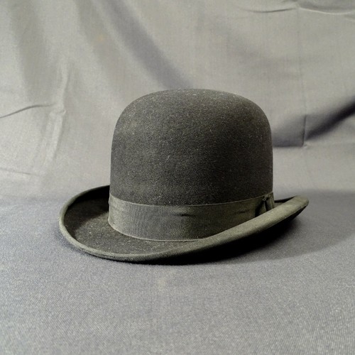 Chapeau melon la belle - /,