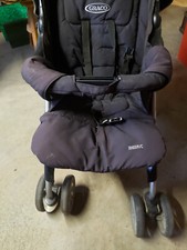 Poussette GRACO avec housse pour pluie et pour le froid