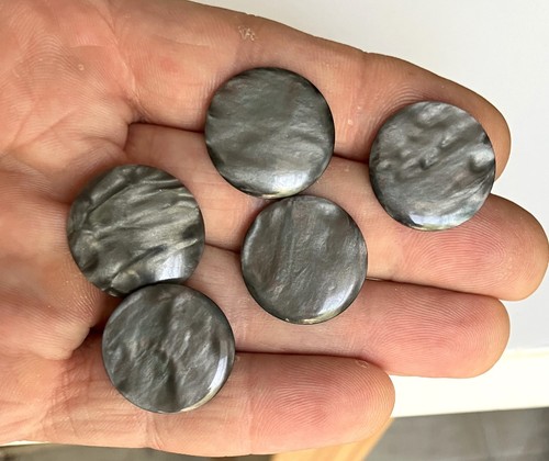 Lot boutons en - de,