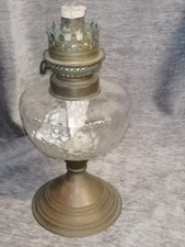 Belle ancienne lampe à pétrole KOSMOS W&W vintage verre Bullé