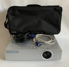 (K75) VIDEO PROJECTEUR LCD PANASONIC PT-LB75 XGA