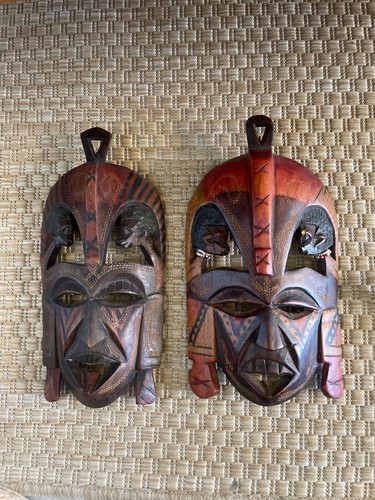 Masques africains très - 2, en