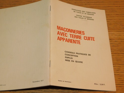 Maçonnerie avec terre - maçonnerie, cuite