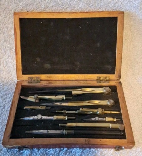 Ancienne boite compas - boite, porte