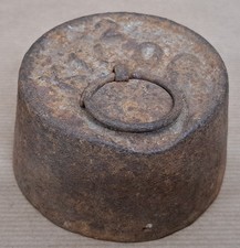 Ancien poids de fer de 2