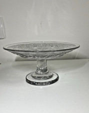 Petite coupe sur pied en