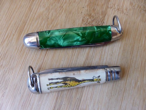 Lot anciens couteaux pliants