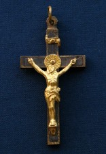 Croix Pendentif Ancienne Laiton Doré et Bois Noir Christ Cross Croce