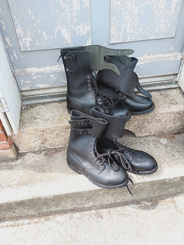 Chaussure rangers militaire - chaussure,