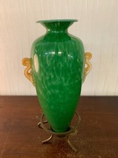 Vase amphore en verre vert