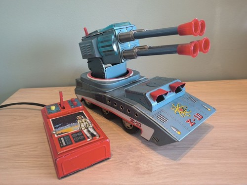 Vintage rare tin toy - vintage,