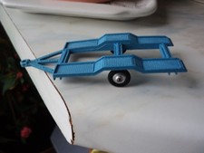 VENDS NOREV REMORQUE PORTAFLOT  PLASTIQUE  1/43 EME EN TBE .......