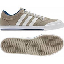 Chaussure ADIDAS Brasic 3 beige/blanc T:42 UK 8    Ref: V23857