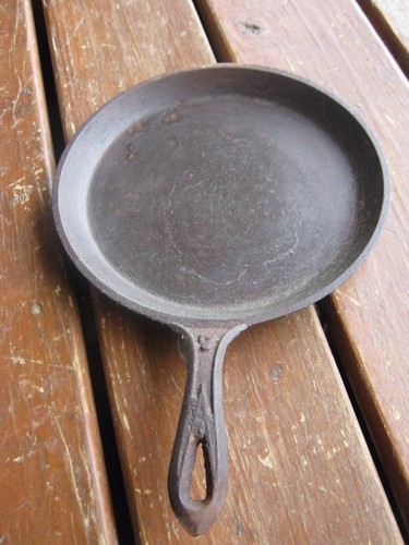 Antique vintage cast iron - ,
