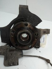 Pivot de moyeu avant droit