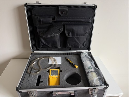 Xwhm cs gas alert - bw,