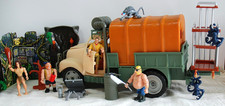 Disney Tarzan Safari Hunter Truck + Black Rock Cave & Figures – Famosa 2004 Rare