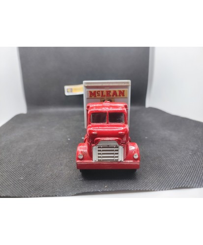 Camion tractor - ▄▀▄,