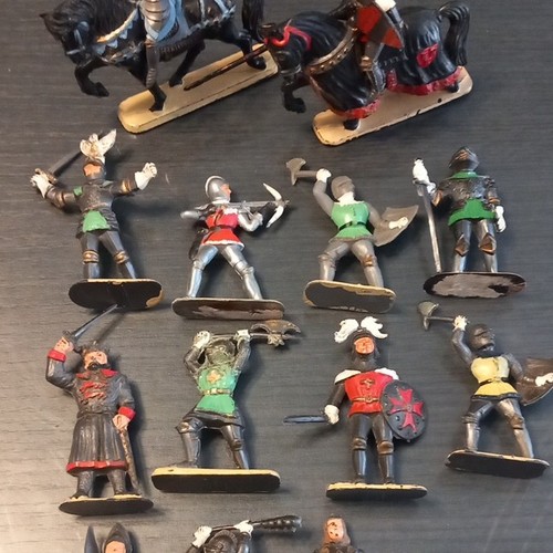 Lot figurines soldats moyen - soldats,