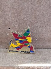 (H1) pin's vintage badge épinglette pins + attache stendhal diffusion 