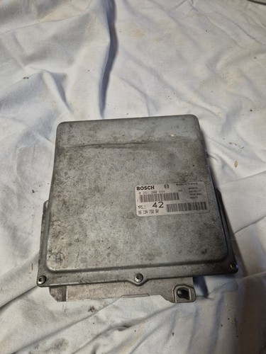 Calculateur moteur peugeot - calculateur,